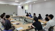 화순군보건소는 지난 22일 마을주치의 운영을 위한 관련 기관 간담회를 열고 제도 운영 방향에 관한 의견을 수렴했다. 사진은 간담회 모습